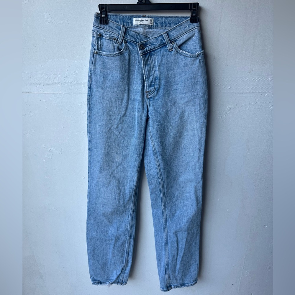Abercrombie & Fitch “The Dad High Rise” Jeans